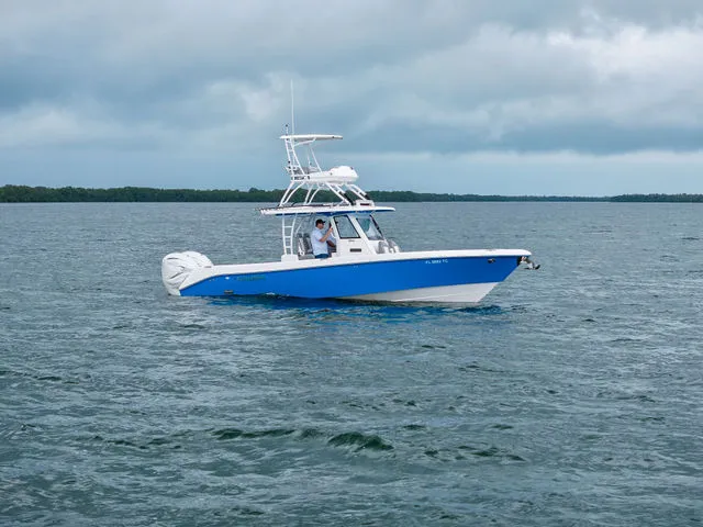 Slide: The Image of Everglades 335 Center Console 2022 - 48