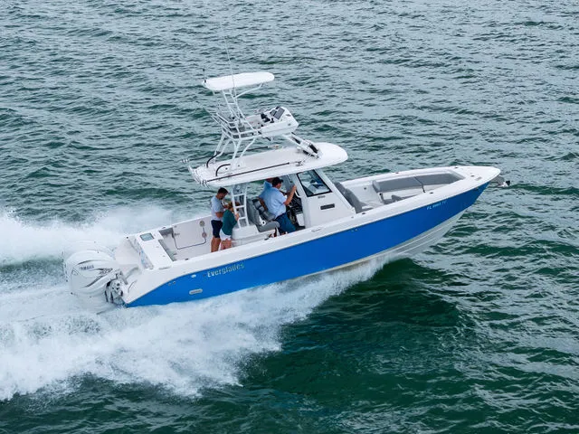 Slide: The Image of Everglades 335 Center Console 2022 - 51