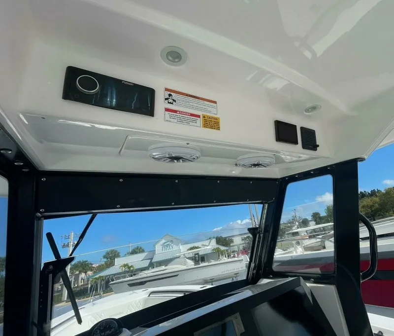 Slide: The Image of Everglades 335 Center Console - 2022 Everglades 335 Center Console - 7654541