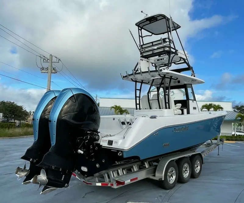 Slide: The Image of Everglades 335 Center Console - 2022 Everglades 335 Center Console - 7654518
