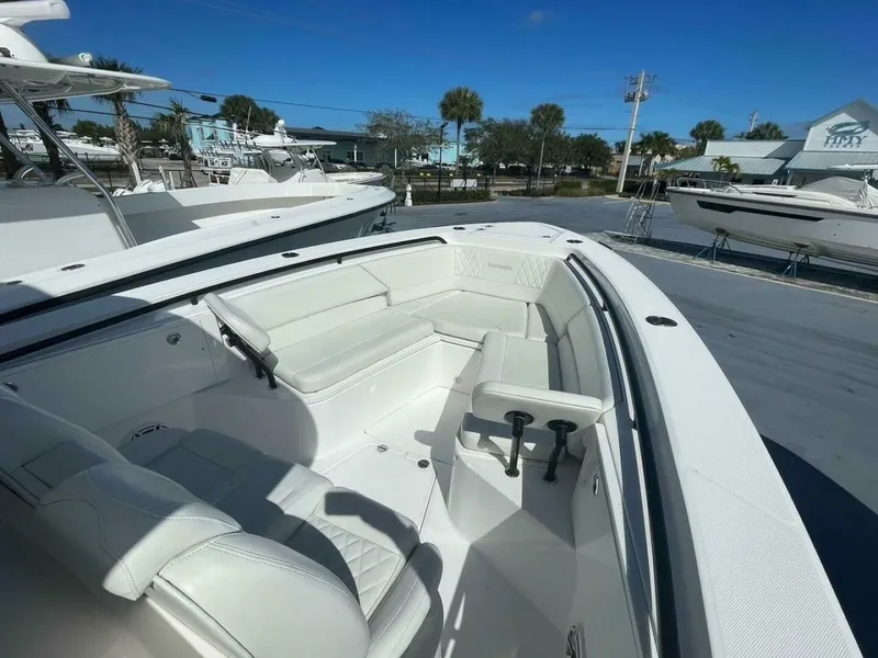 Slide: The Image of Everglades 335 Center Console - 2022 Everglades 335 Center Console - 7654551