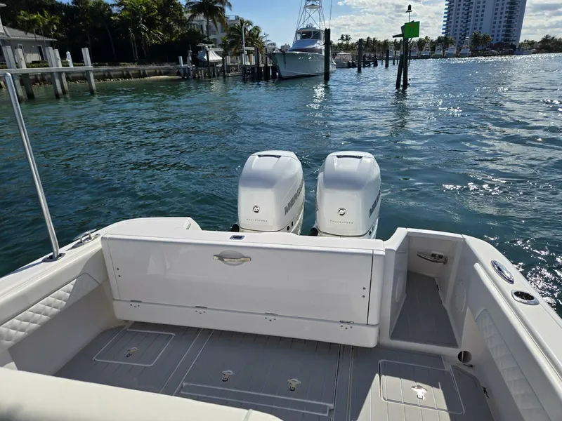 Slide: The Image of Intrepid 327 2019 - 5971479