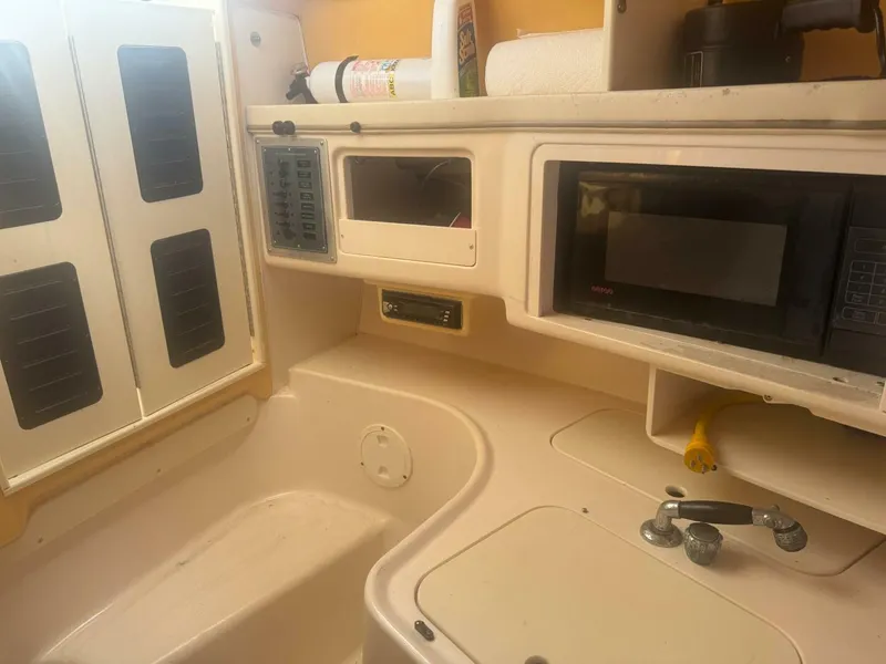 Slide: The Image of Grady-White 265 2001 - 5971435