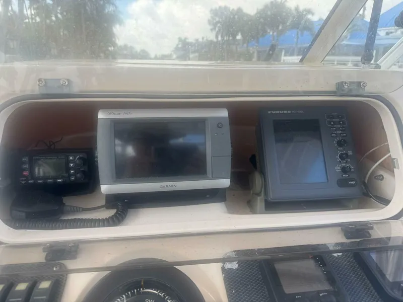 Slide: The Image of Grady-White 265 2001 - 5971430