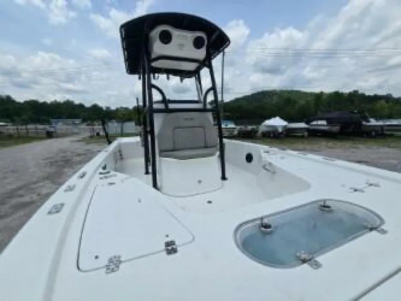 Slide: The Image of Sea Pro 248 Bay 2023 - 5971425