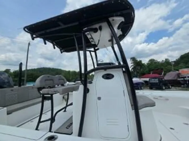 Slide: The Image of Sea Pro 248 Bay 2023 - 5971427