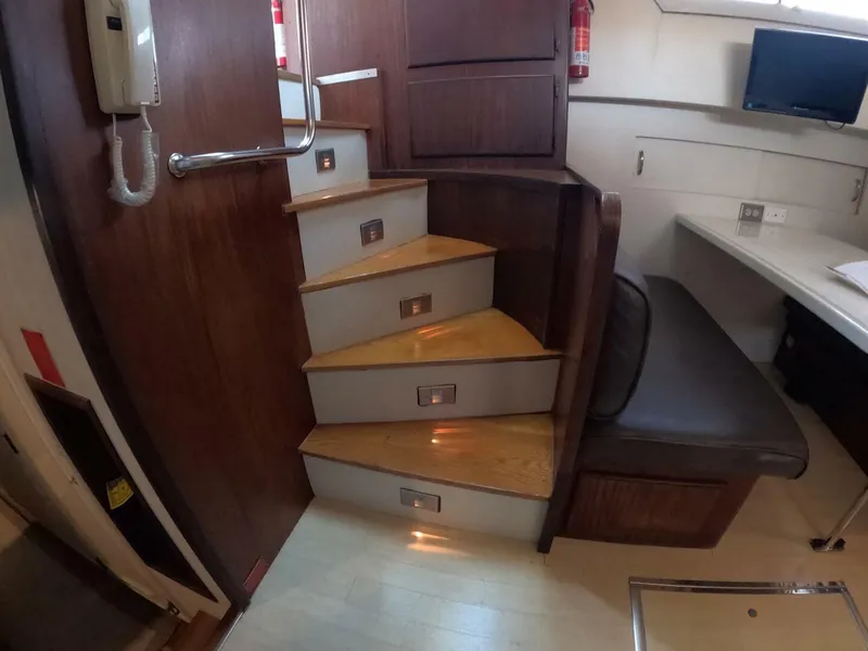 Slide: The Image of Hatteras 54MY 1987 - 5971528