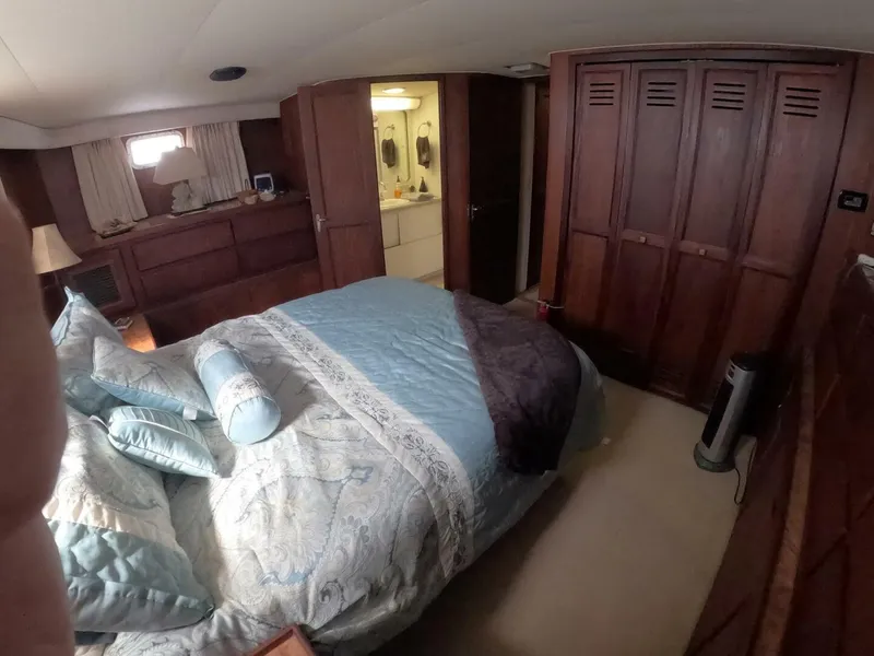 Slide: The Image of Hatteras 54MY 1987 - 5971538