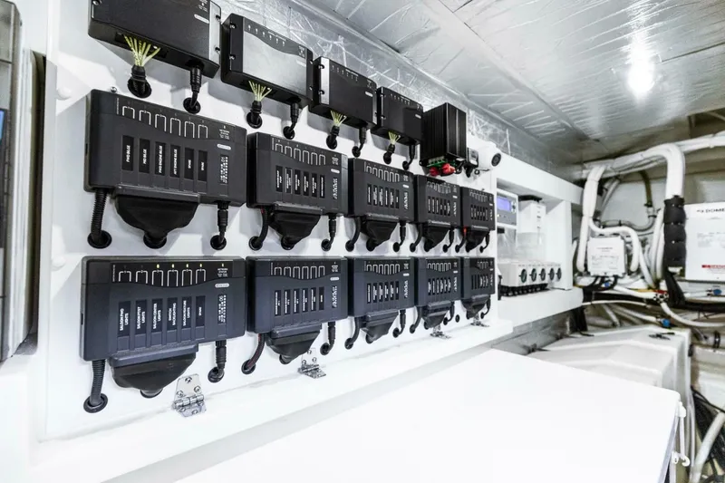 Slide: The Image of Riviera 5400 Sport Yacht Platinum Edition 2021 - 5971670