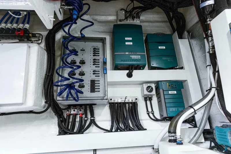 Slide: The Image of Riviera 5400 Sport Yacht Platinum Edition 2021 - 5971672