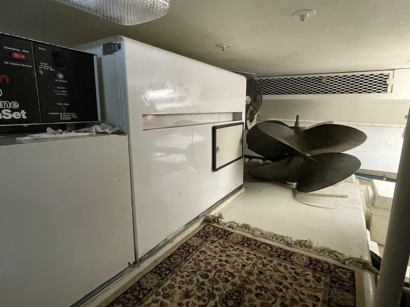 Slide: The Image of Generator - Spare Props - 5972968