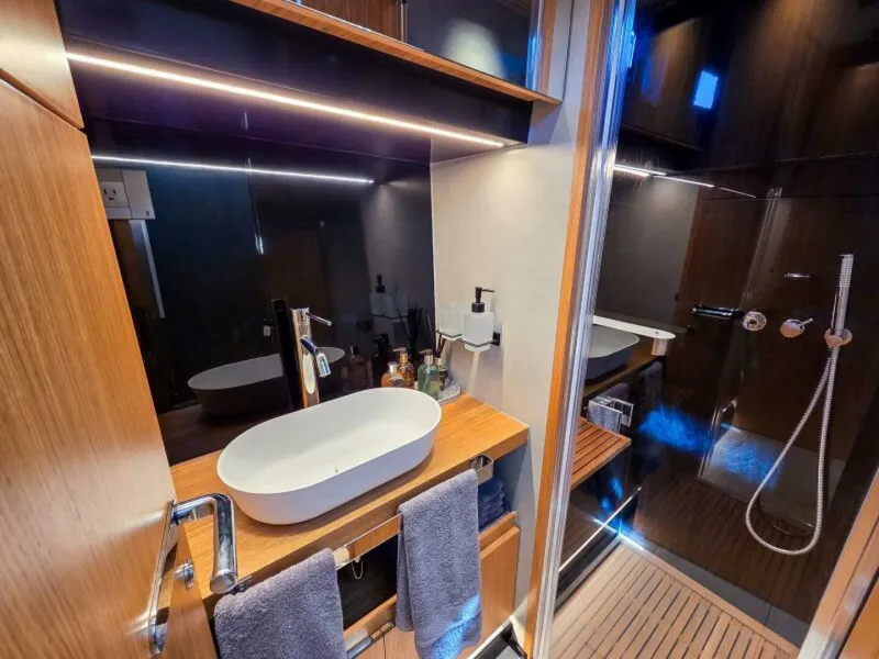 Slide: The Image of De Antonio Yachts D60 2026 - 5972057