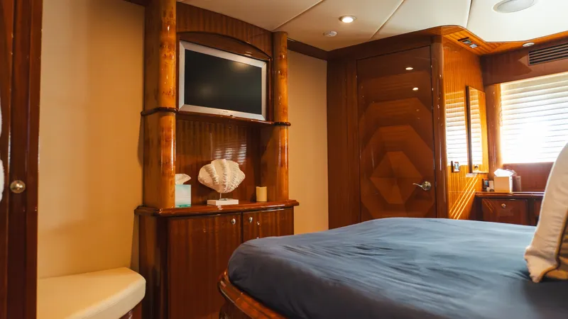 Slide: The Image of McKinna 69 Skylounge 2012 - 6005531