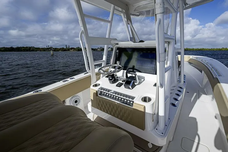 Slide: The Image of Invincible 33 Open Fisherman 2023 - 5972509