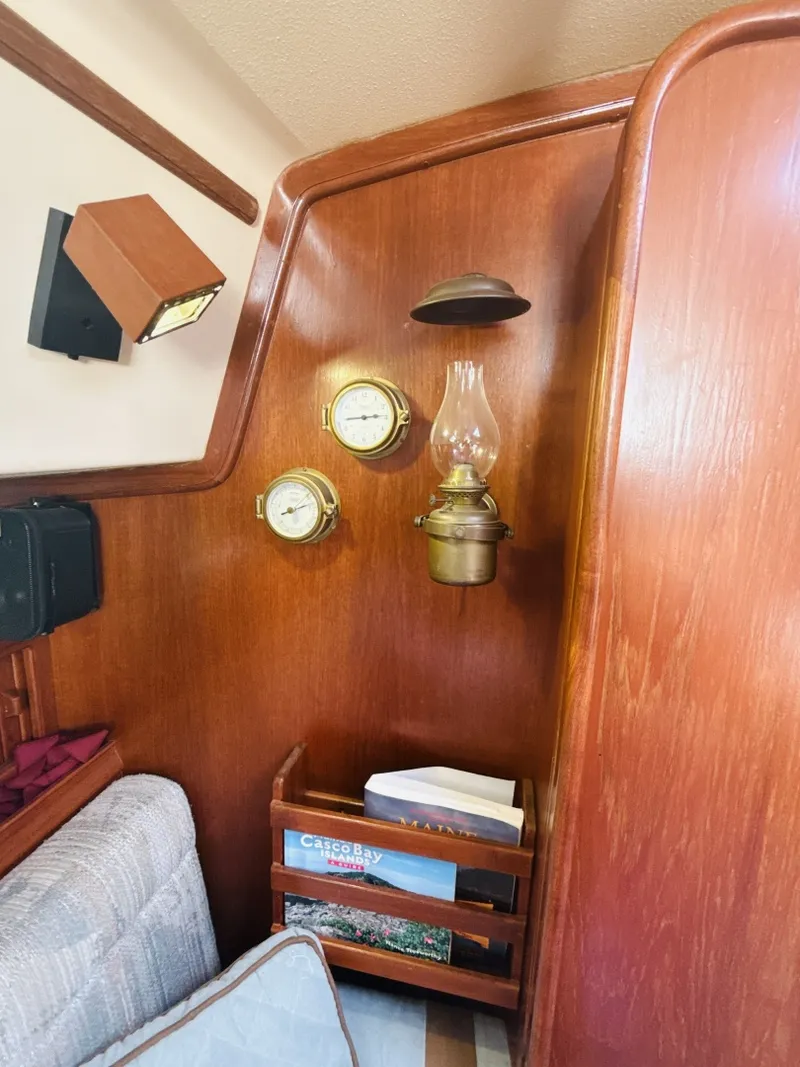 Slide: The Image of Island Packet 37 1995 - 6030427