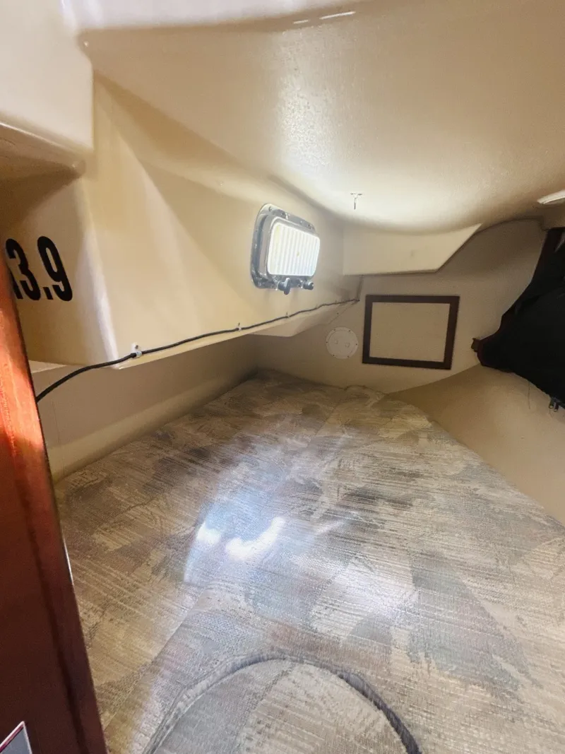 Slide: The Image of Island Packet 37 1995 - 6030426