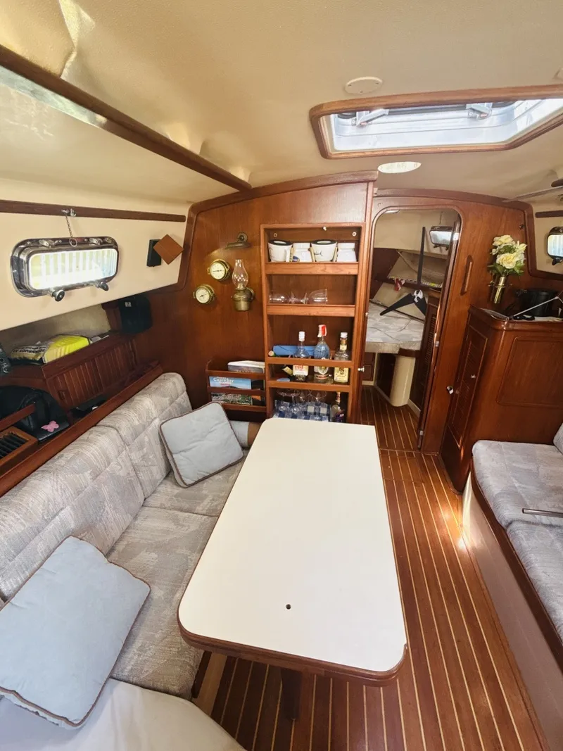 Slide: The Image of Island Packet 37 1995 - 6030418