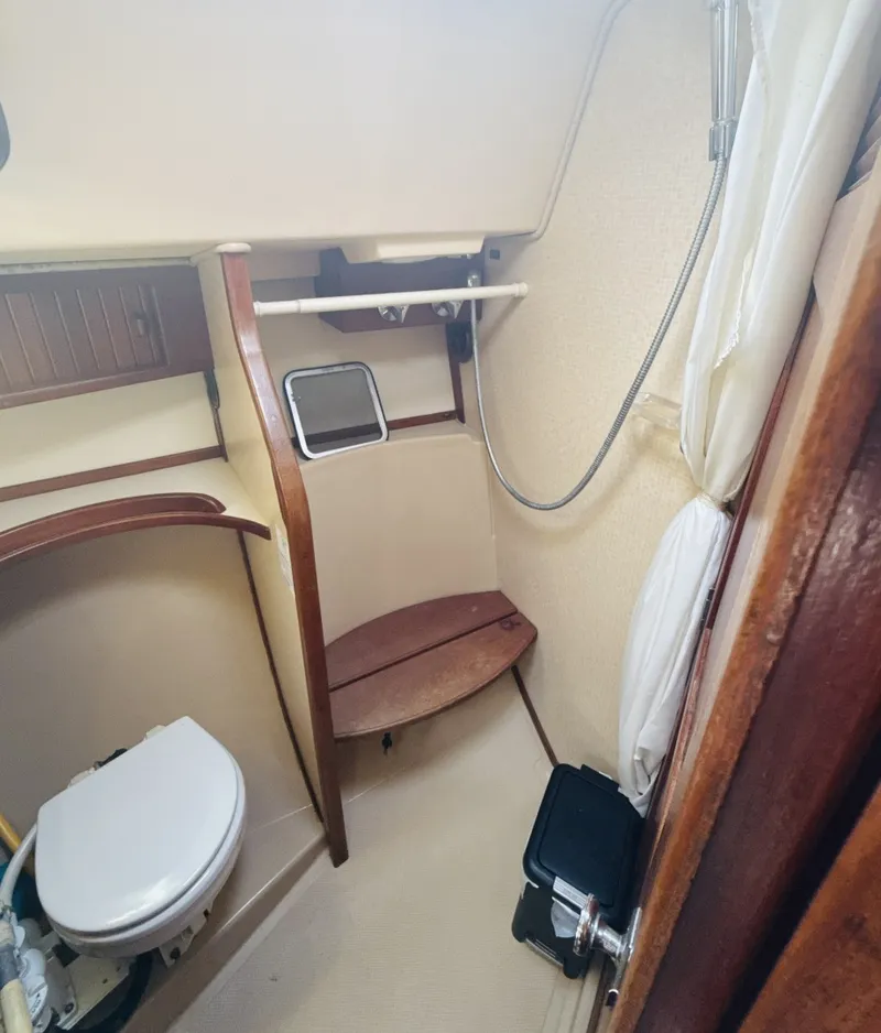 Slide: The Image of Island Packet 37 1995 - 6030413