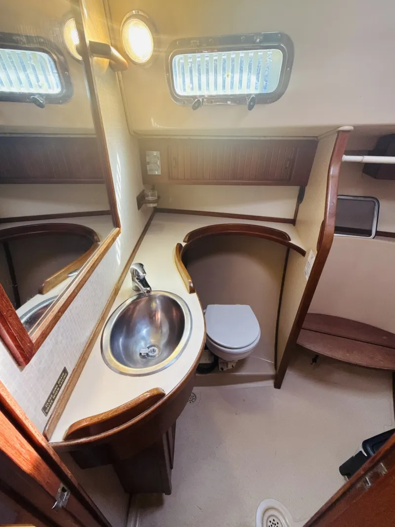 Slide: The Image of Island Packet 37 1995 - 6030412