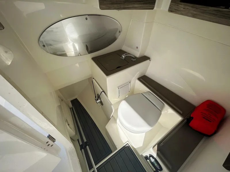 Slide: The Image of Edgewater 262CX Crossover 2023 - 5972770