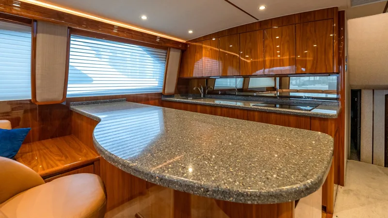 Slide: The Image of Viking 62 Enclosed Bridge 2017 - 6017015