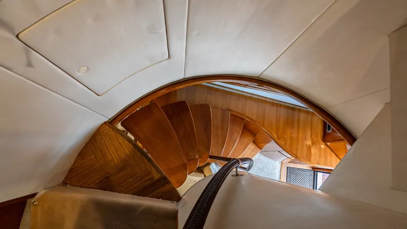 Slide: The Image of Viking 62 Enclosed Bridge 2017 - 6016997