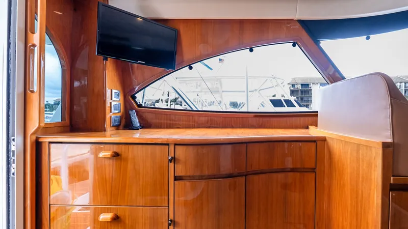 Slide: The Image of Viking 62 Enclosed Bridge 2017 - 6016996