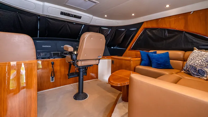 Slide: The Image of Viking 62 Enclosed Bridge 2017 - 6016981