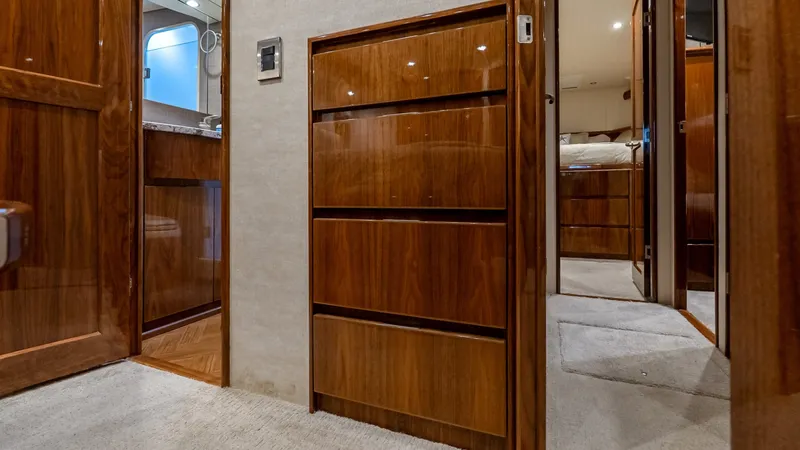 Slide: The Image of Viking 62 Enclosed Bridge 2017 - 6017002