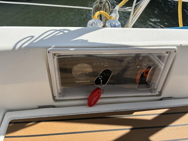 Slide: The Image of Hunter 38 2008 - 6005668