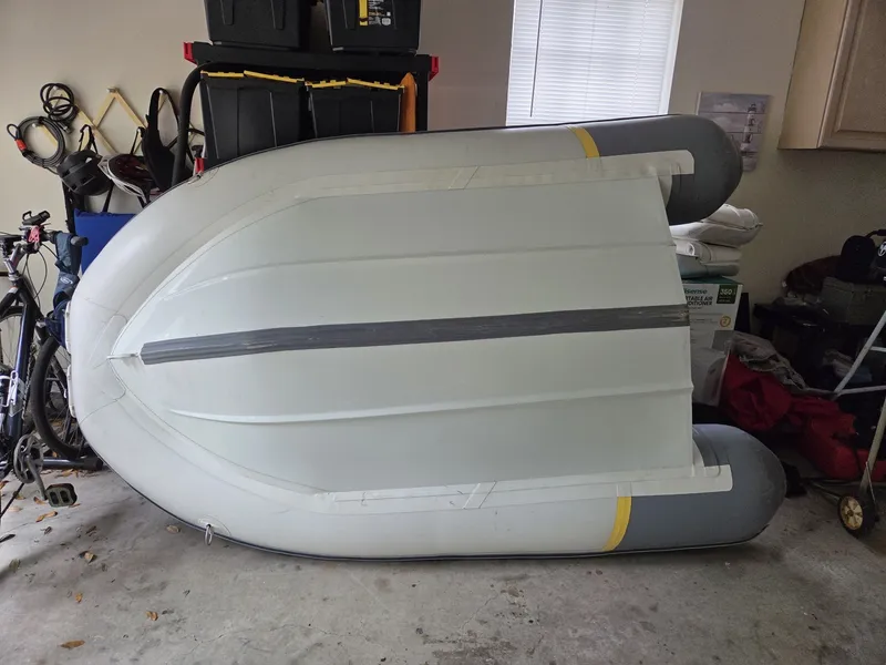Slide: The Image of 2008 Hunter 38 - Dinghy Dinghy bottom - 6031381