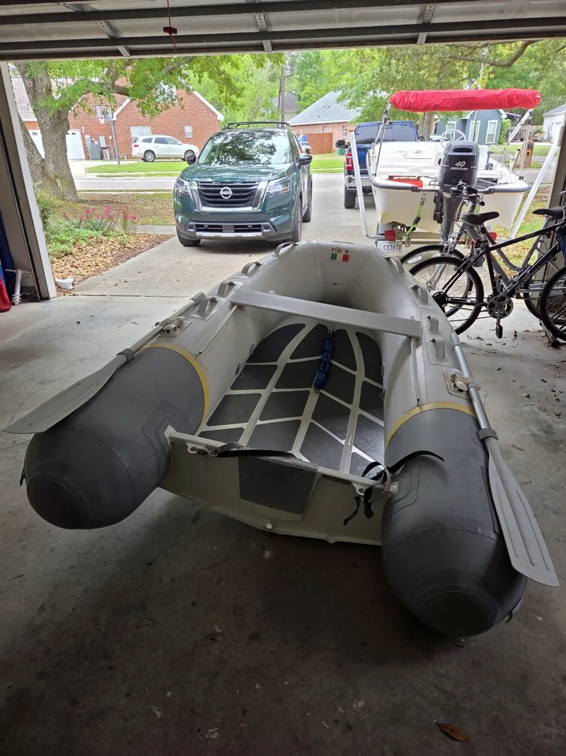 Slide: The Image of 2008 Hunter 38 - Dinghy Dinghy Transom - 6031382