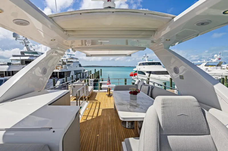 Slide: The Image of Azimut AZIMUT 60 FLY 2023 - 5973437
