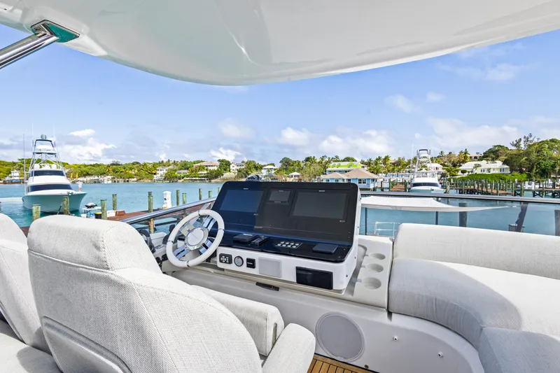 Slide: The Image of Azimut AZIMUT 60 FLY 2023 - 5973438
