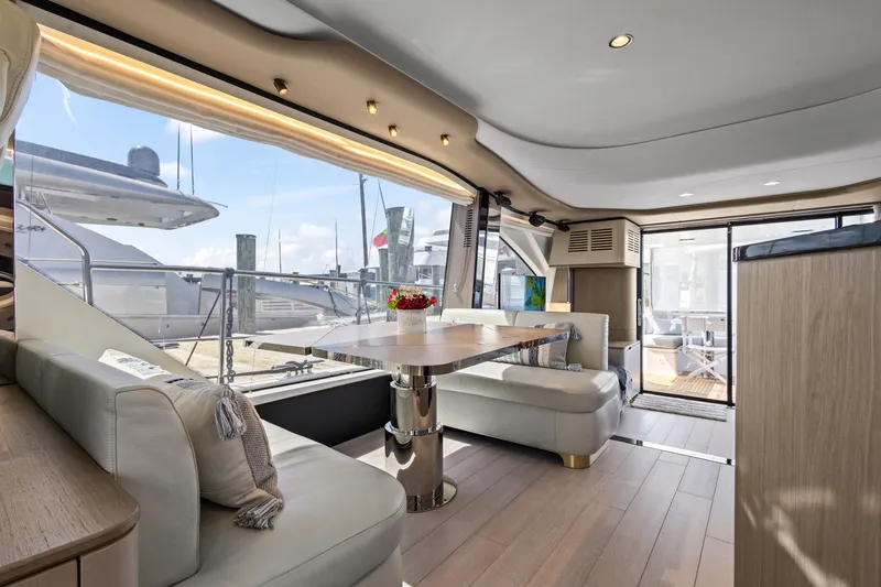 Slide: The Image of Azimut AZIMUT 60 FLY 2023 - 5973486