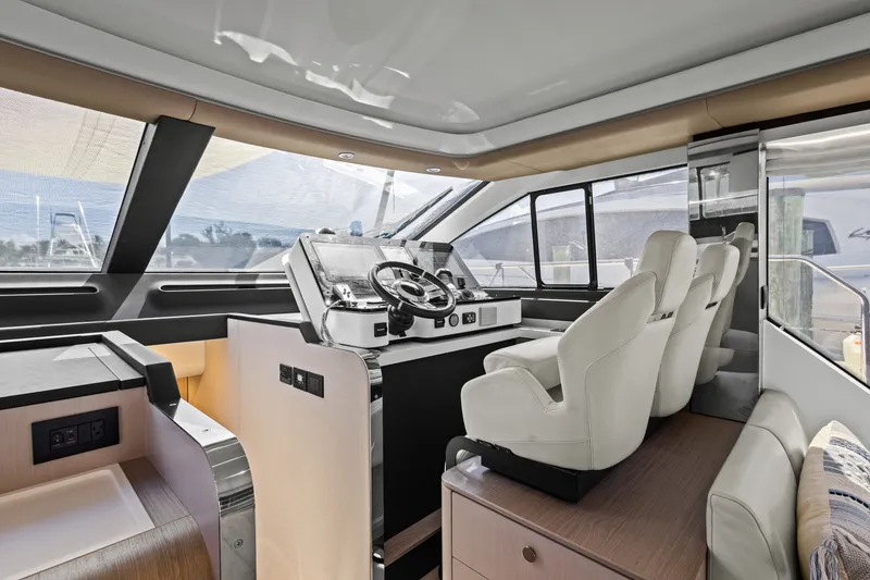 Slide: The Image of Azimut AZIMUT 60 FLY 2023 - 5973479