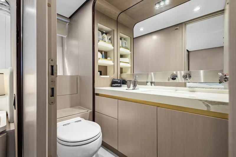 Slide: The Image of Azimut AZIMUT 60 FLY 2023 - 5973450