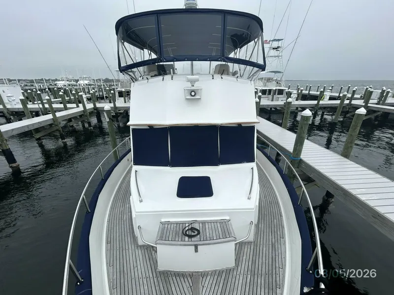 Slide: The Image of 42' Grand Banks foredeck aft - 5973558
