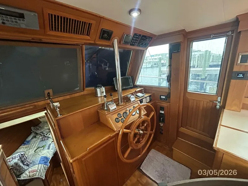 Slide: The Image of 42' Grand Banks lower helm1 - 5973578