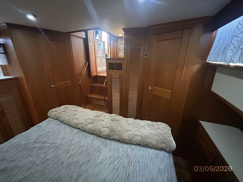 Slide: The Image of 42' Grand Banks master staterooom forward - 5973583