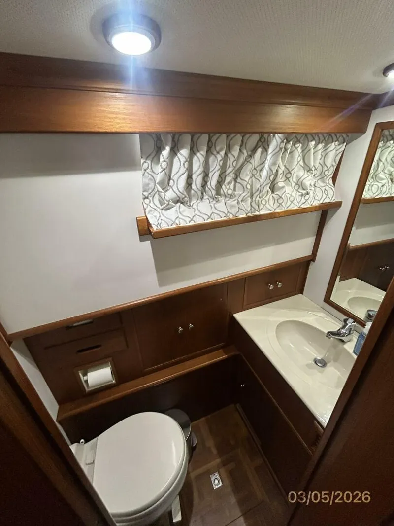 Slide: The Image of 42' Grand Banks master stateroom head - 5973584