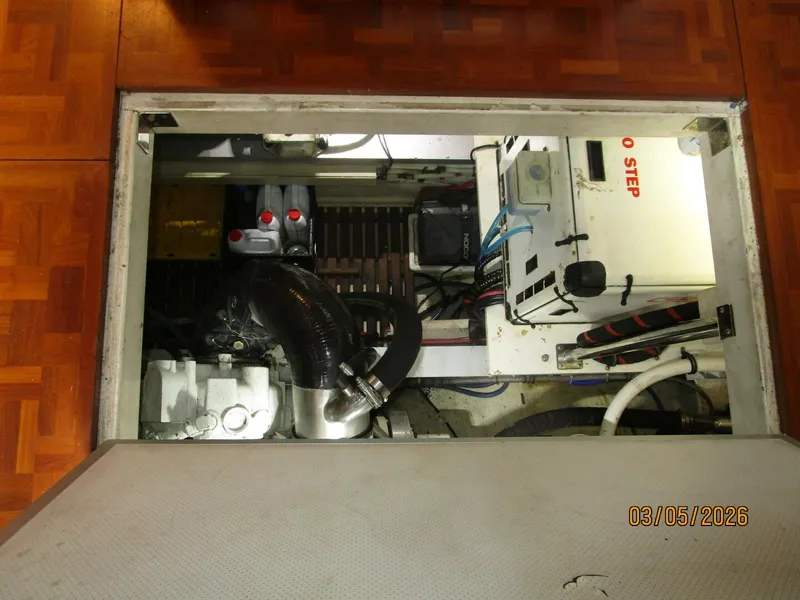 Slide: The Image of 42' Grand Banks engine room access1 - 5973545