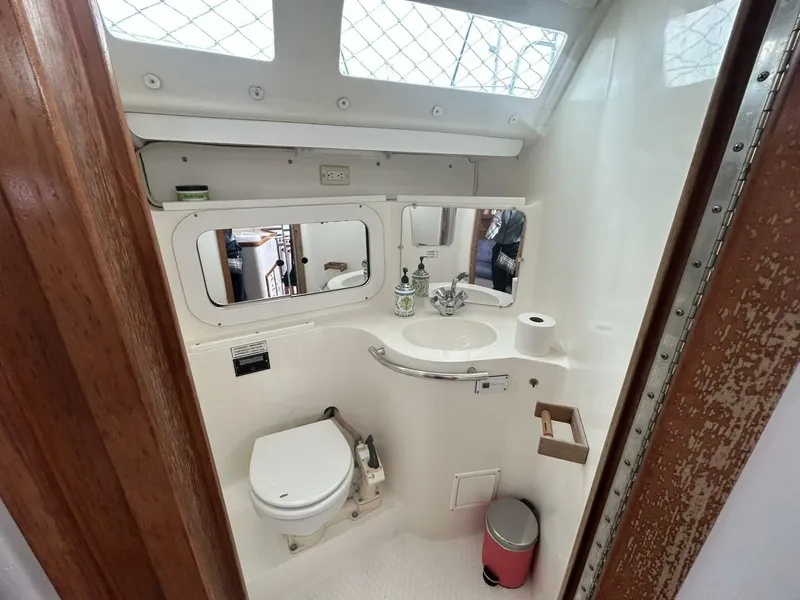 Slide: The Image of 1995 Catalina 320 Study Hull - 5974364