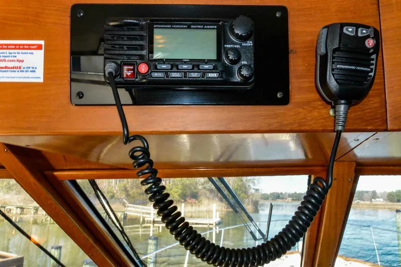 Slide: The Image of Pilothouse VHF radio 2  - 5983491