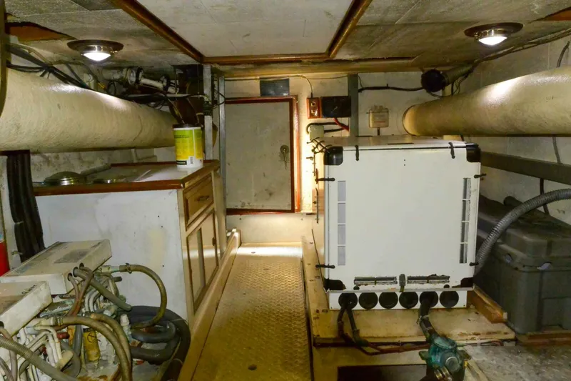 Slide: The Image of engine room aft work bench & generator  - 5983531