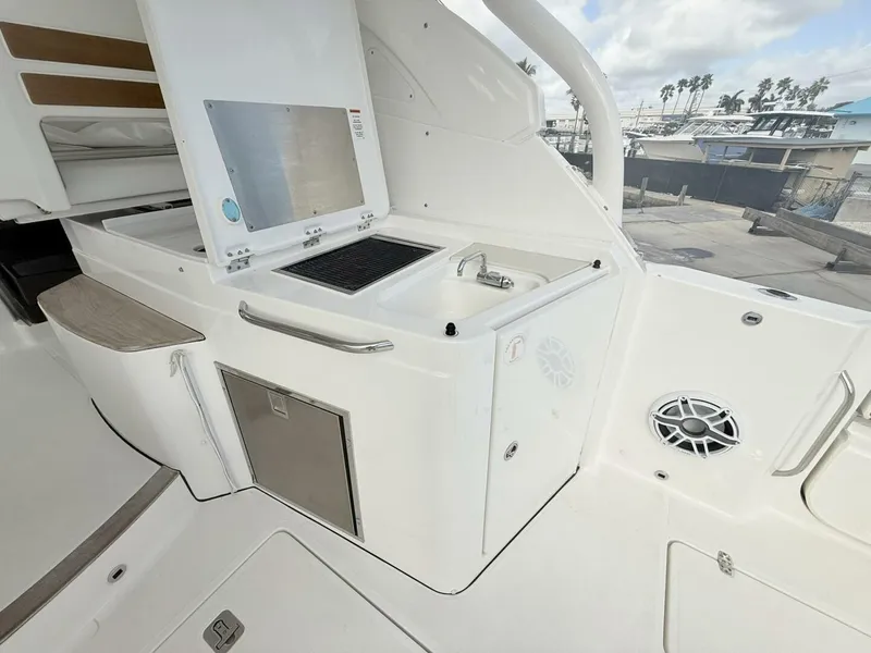 Slide: The Image of Pursuit 365 DC - SALTY GIRL - Summer Kitchen 2022 Pursuit 365 DC - SALTY GIRL - 5974865