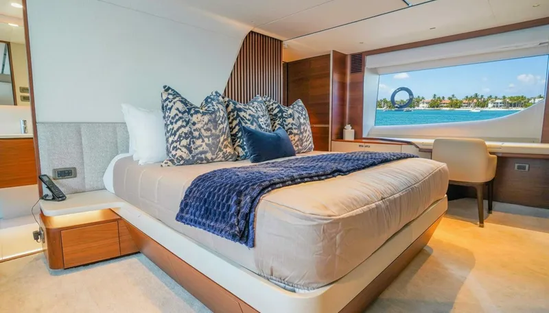 Slide: The Image of Princess Y85 2021 - 5981616