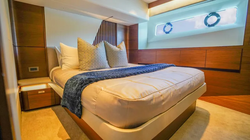 Slide: The Image of Princess Y85 2021 - 5981617