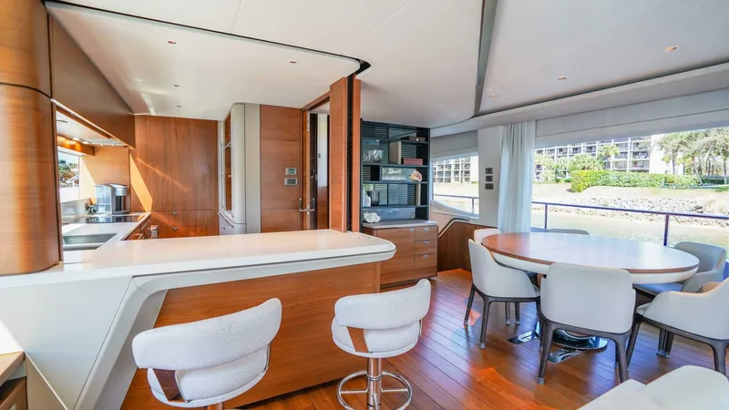 Slide: The Image of Princess Y85 2021 - 5981608