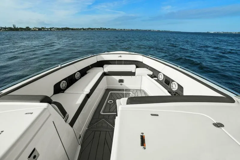 Slide: The Image of 2023 Monterey 385 SS - Foredeck - 5975322